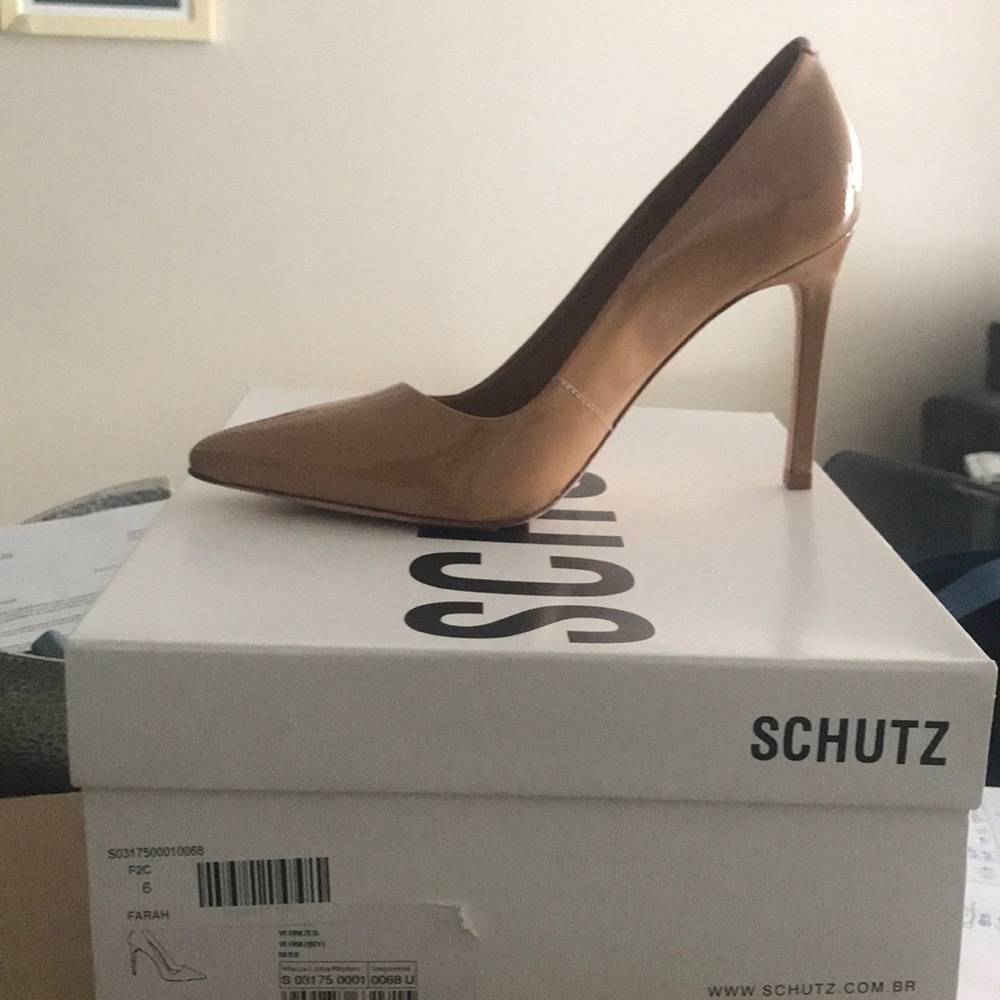 Schutz Farrah Pump Verniz Nude - Picture 1 of 3